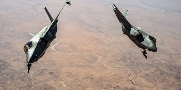 USA přerušily nálety na Írán, ceny ropy rostou