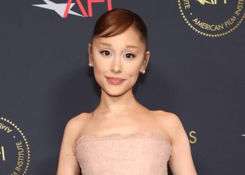Ariana Grande se po turné stáhne z veřejného života