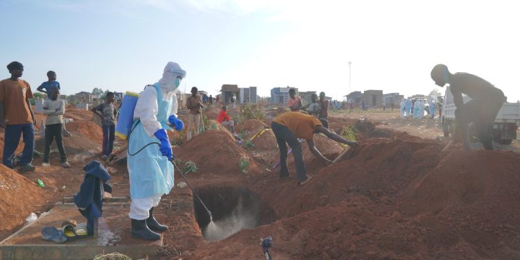Ebola v Kongu: přes 2 300 mrtvých, nejhorší epidemie v historii země