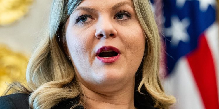 Trump nominoval Heidi Overtonovou do čela úřadu FDA